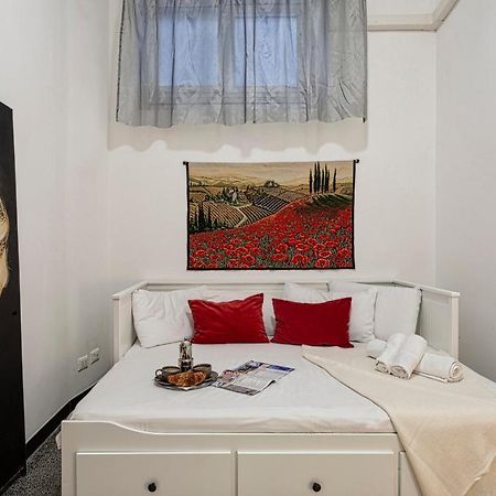 Fantastic House Near The Station Free Parking Apartment Genoa Exterior photo